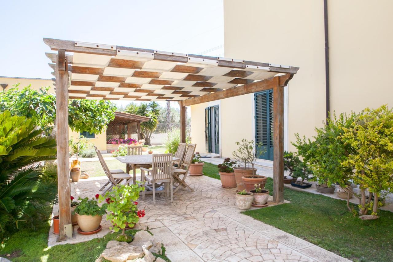 B&B I Tre Ulivi Salice Salentino Buitenkant foto