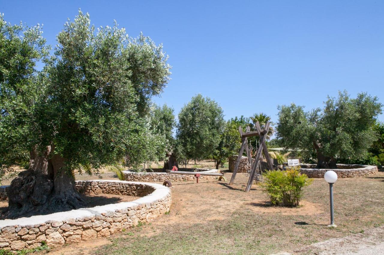 B&B I Tre Ulivi Salice Salentino Buitenkant foto