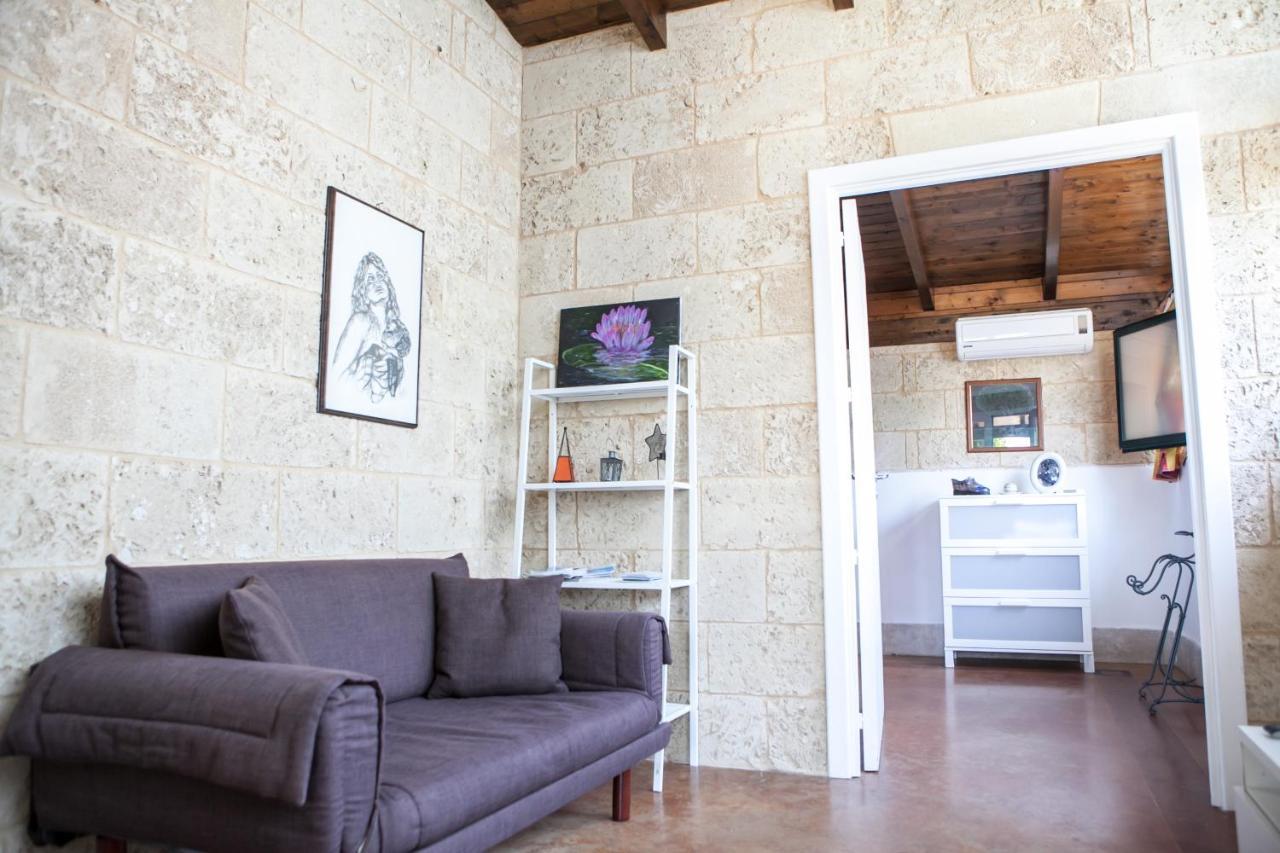 B&B I Tre Ulivi Salice Salentino Buitenkant foto