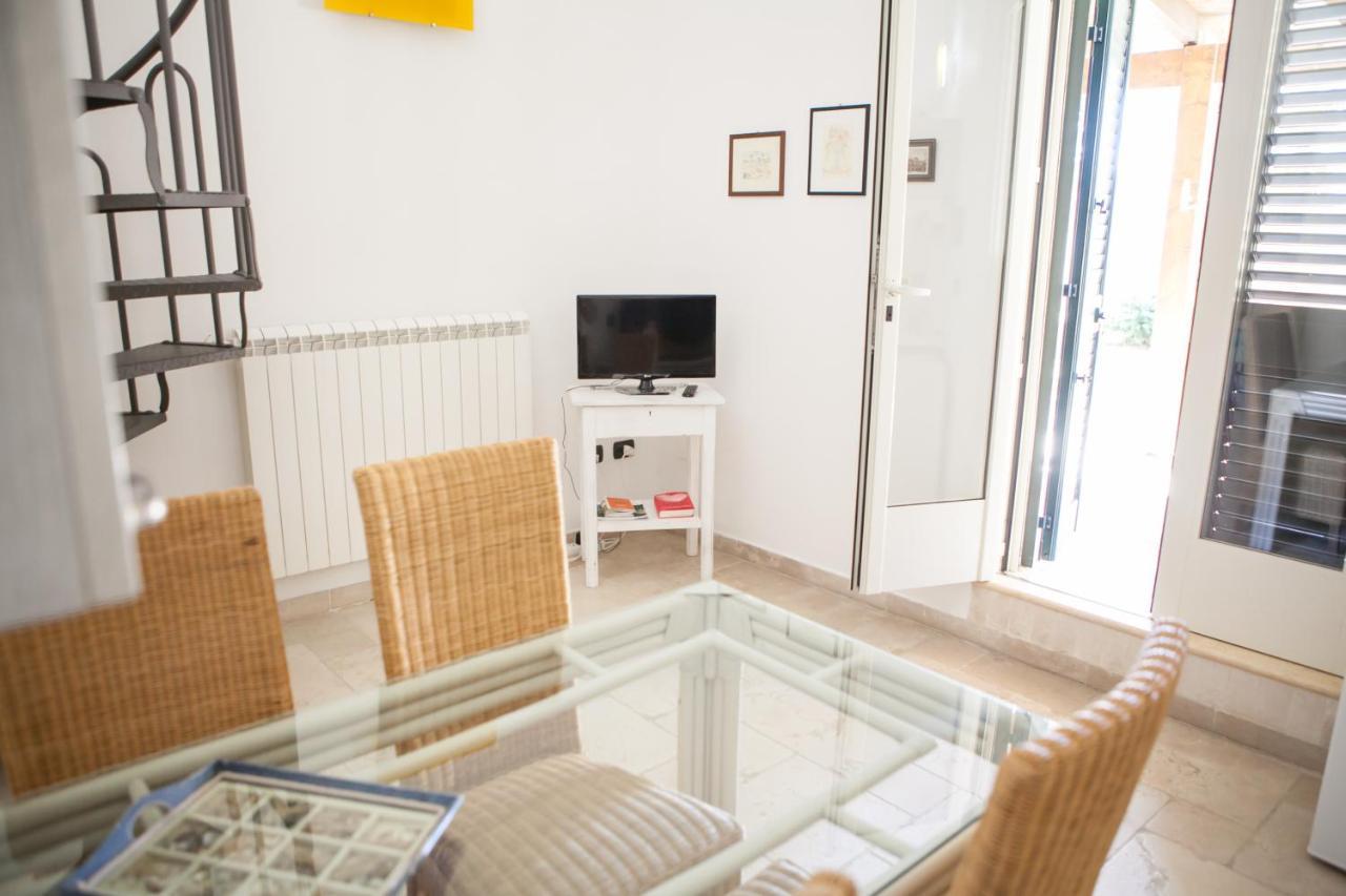 B&B I Tre Ulivi Salice Salentino Buitenkant foto